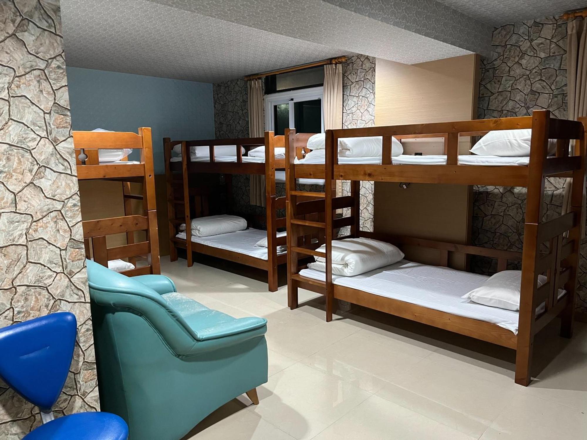 Hua Xiang Motel - Arena Kaohsiung Exteriör bild