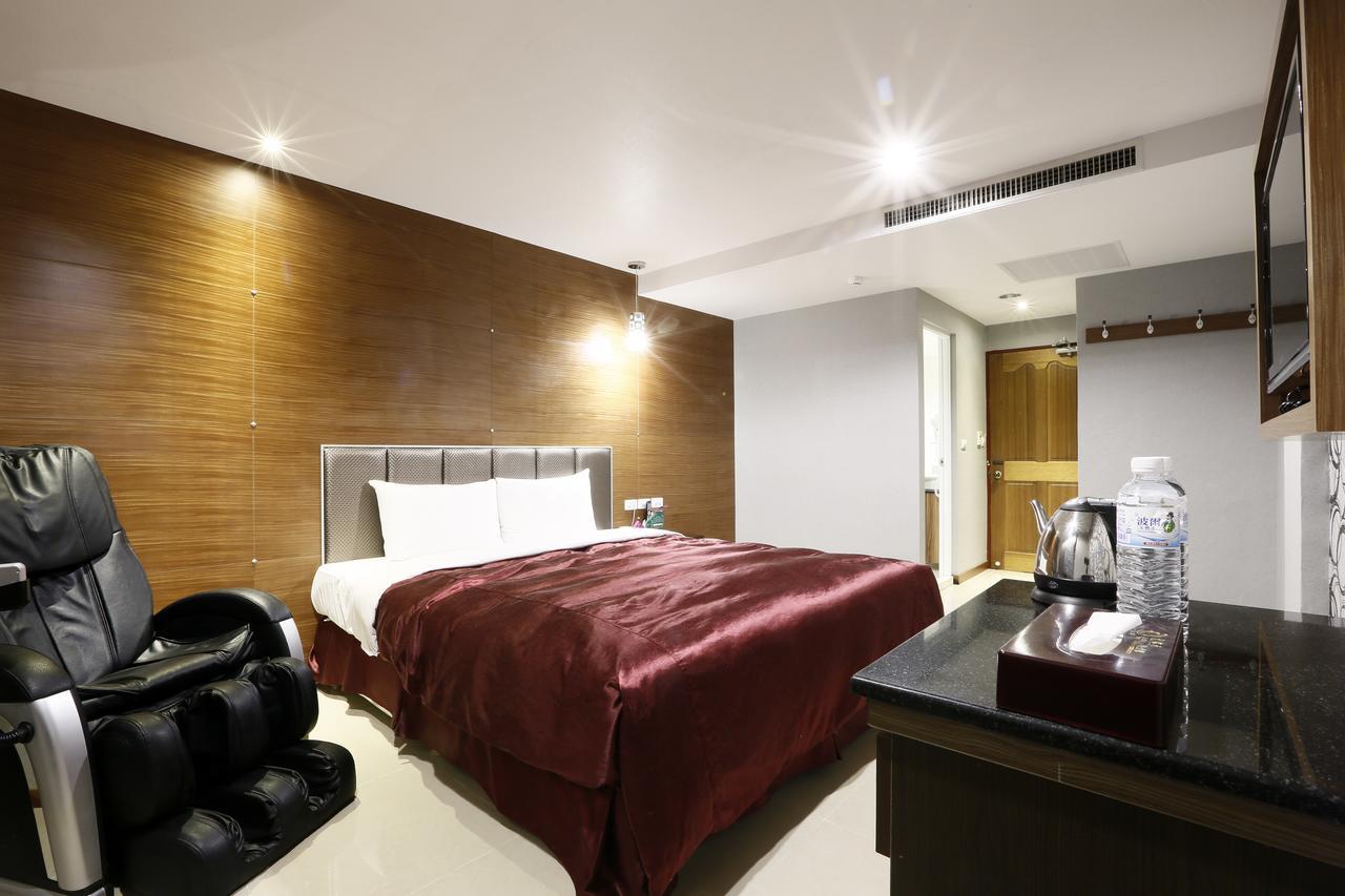 Hua Xiang Motel - Arena Kaohsiung Exteriör bild